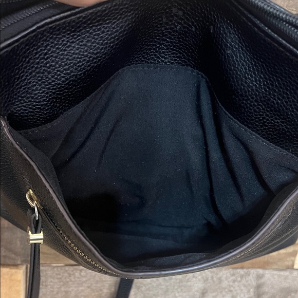 Liz Claiborne Black Crossbody Bag - Picture 8 of 16